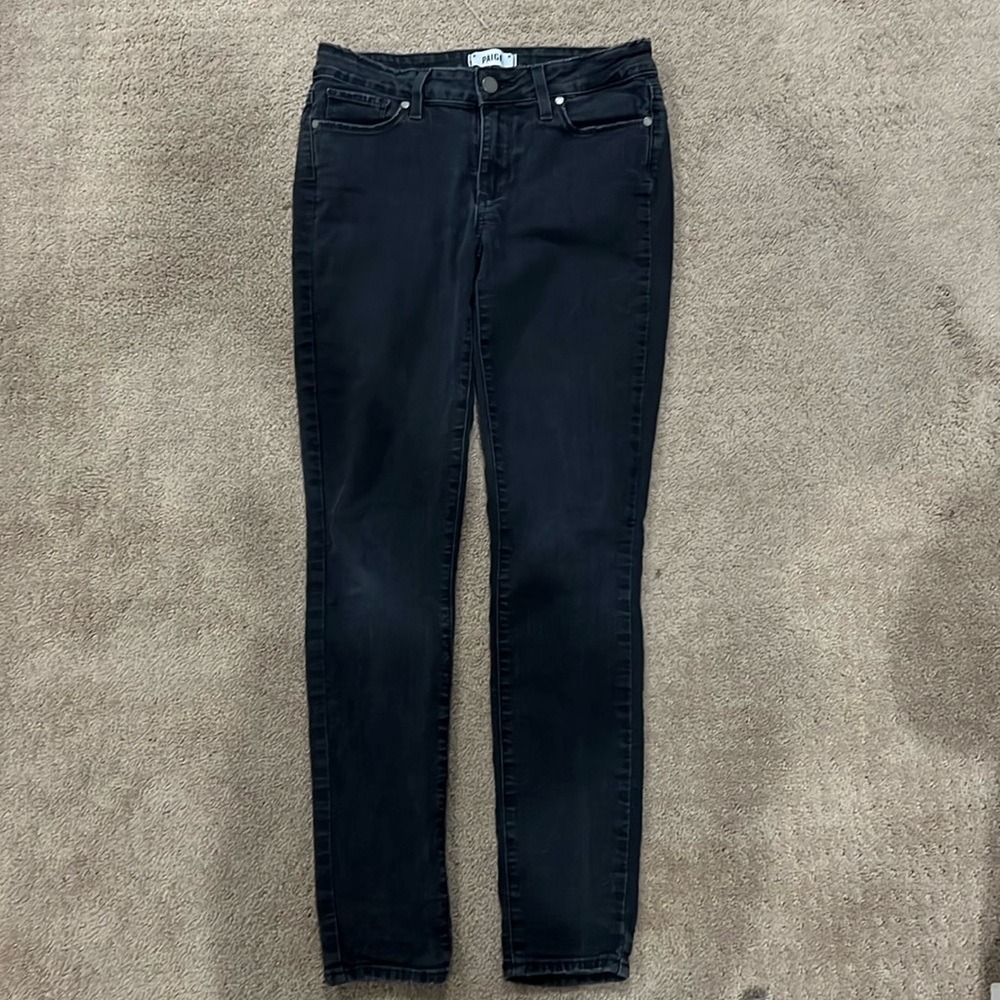 Paige super skinny black 27 short jeans